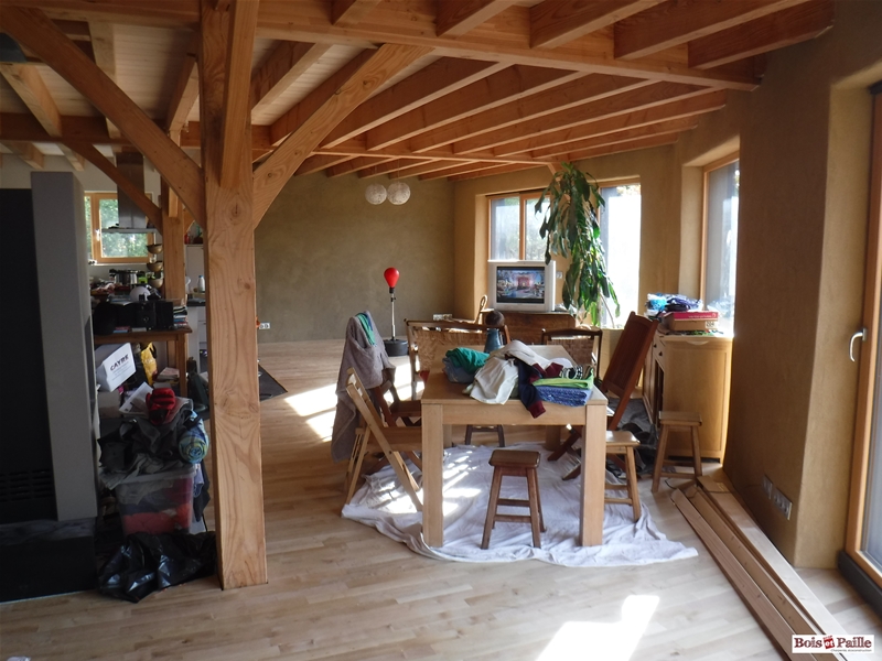 Ossature bois isolée en paille dans les Landes (40)